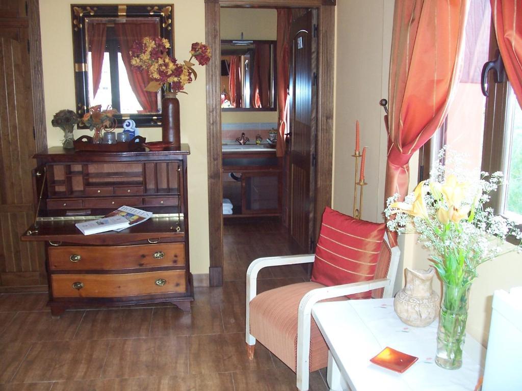 Laurel De La Reina Bed & Breakfast - Boutique La Zubia  Buitenkant foto