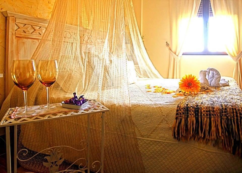 Laurel De La Reina Bed & Breakfast - Boutique La Zubia  Buitenkant foto